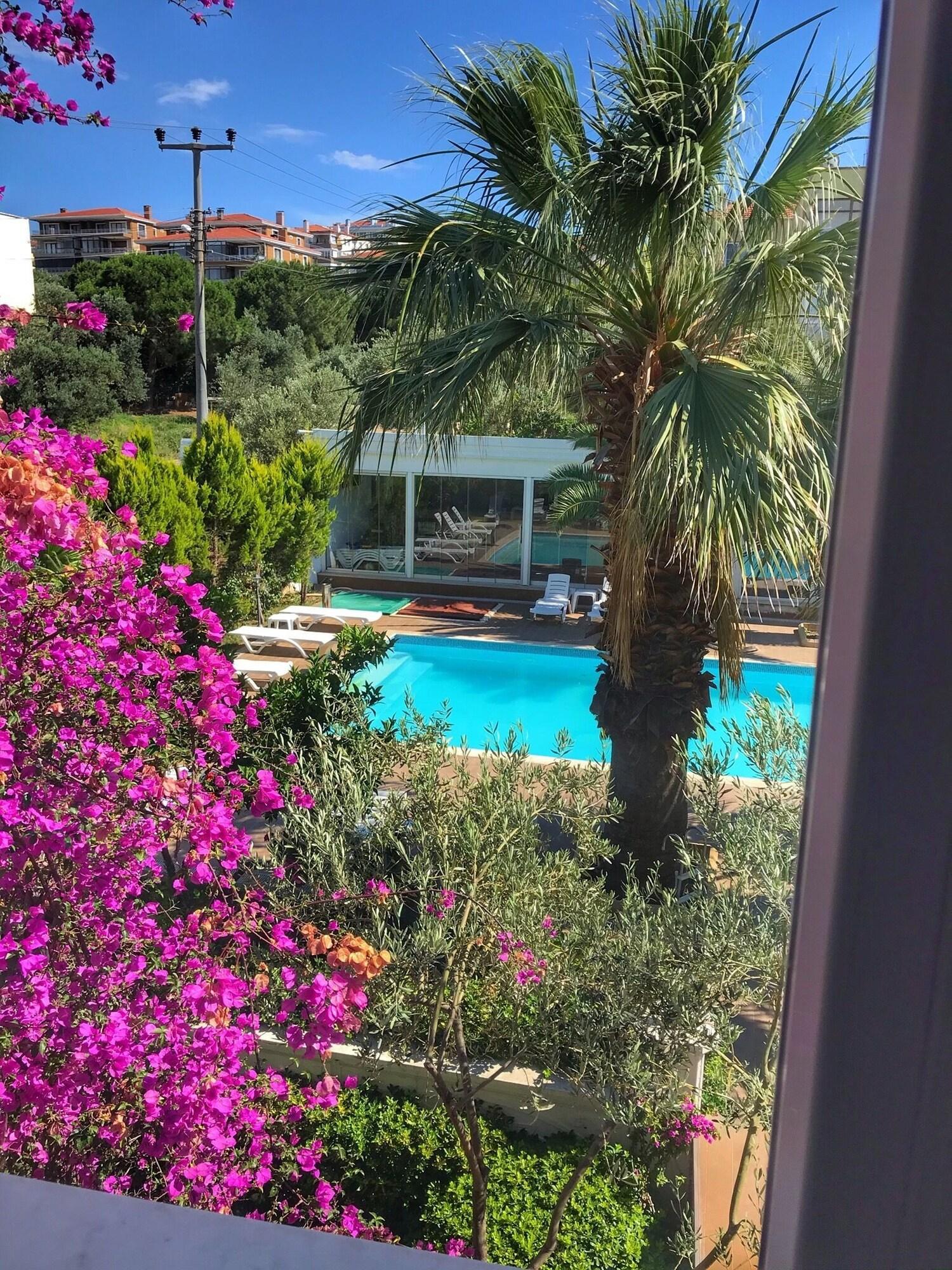 Uzunhan Hotel Ayvalik Exterior foto