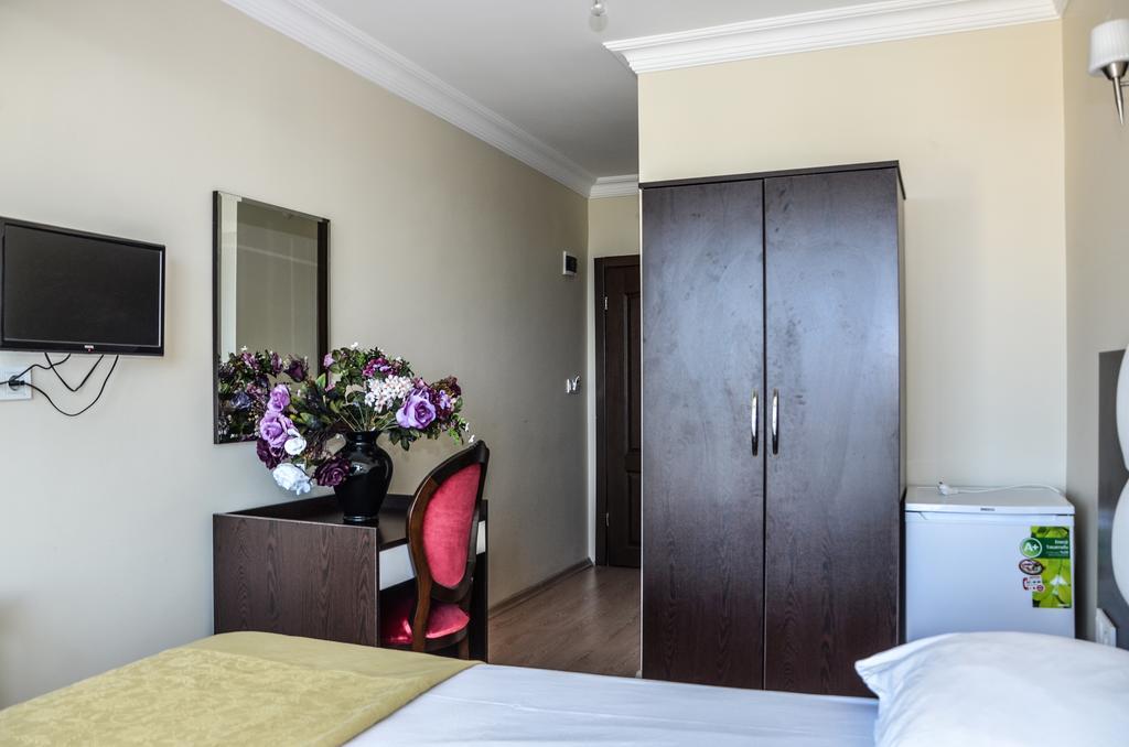 Uzunhan Hotel Ayvalik Exterior foto