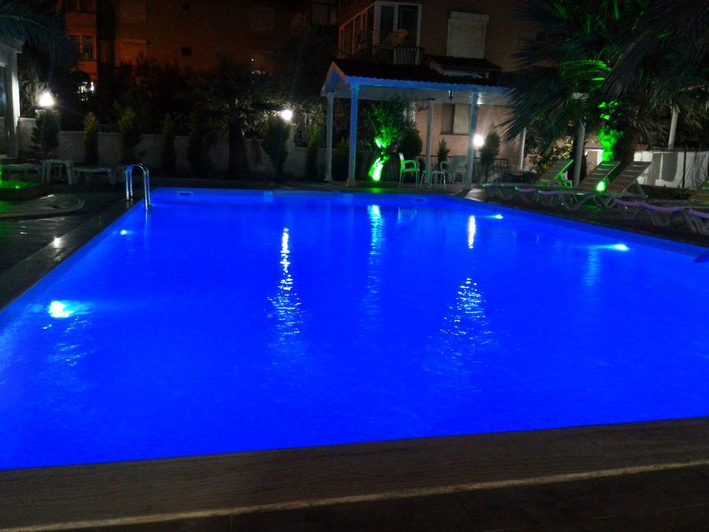 Uzunhan Hotel Ayvalik Exterior foto