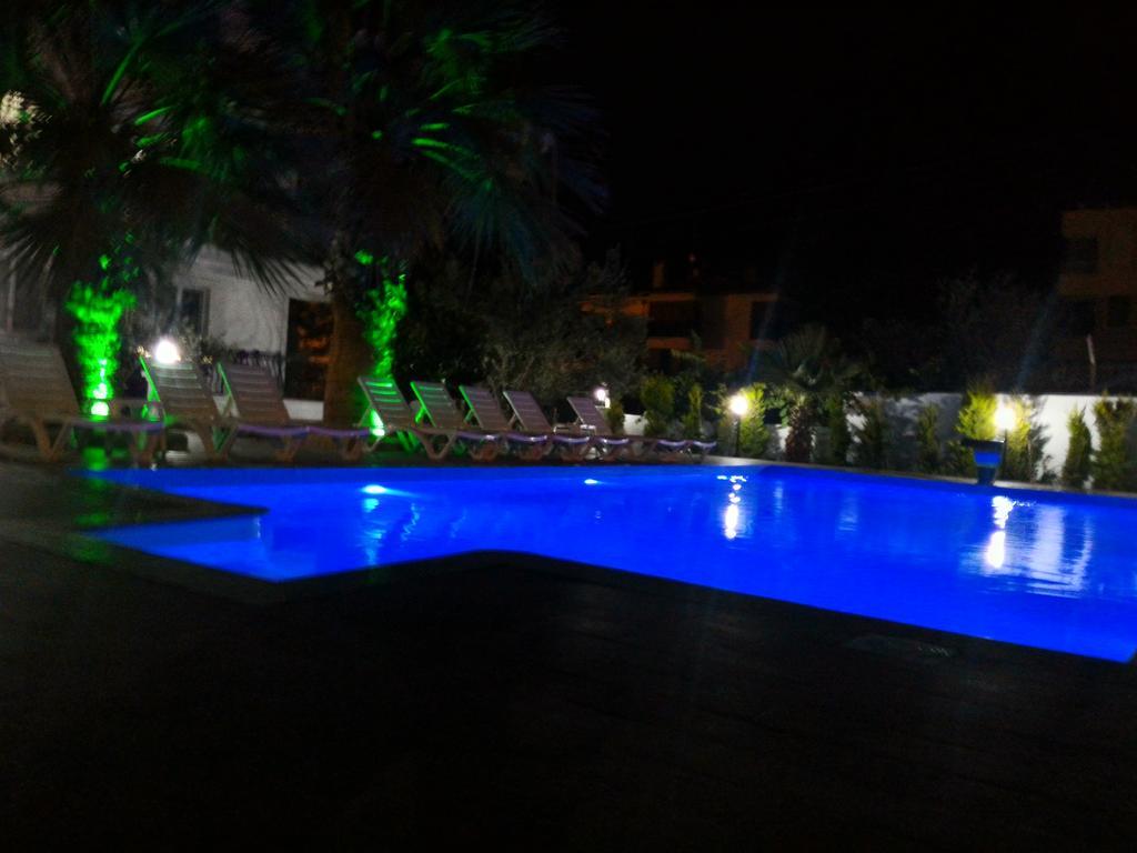 Uzunhan Hotel Ayvalik Exterior foto