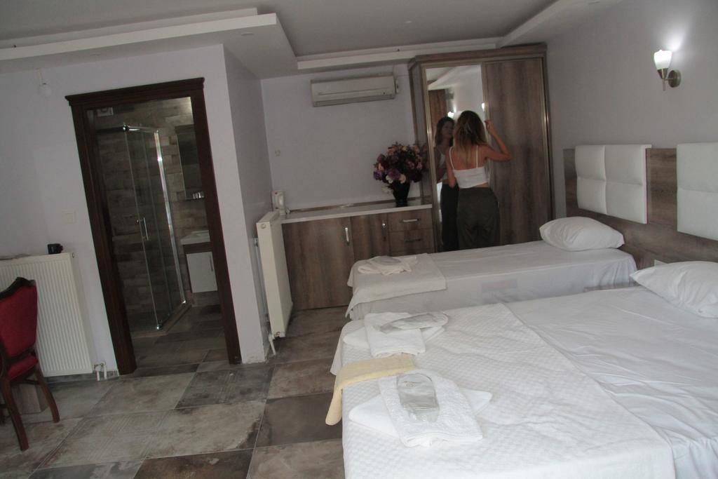 Uzunhan Hotel Ayvalik Exterior foto