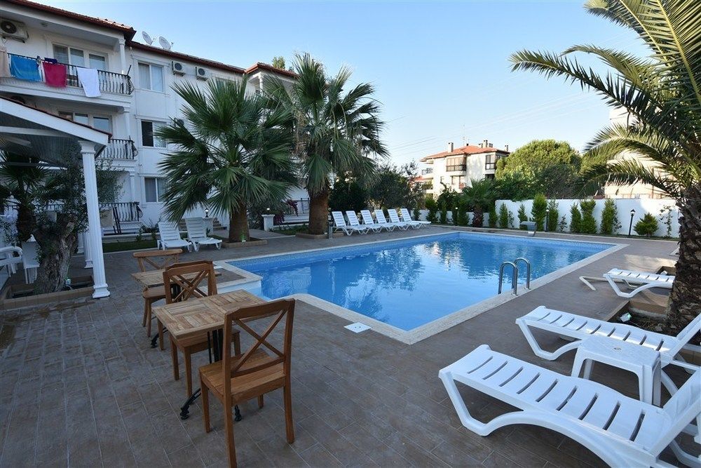 Uzunhan Hotel Ayvalik Exterior foto